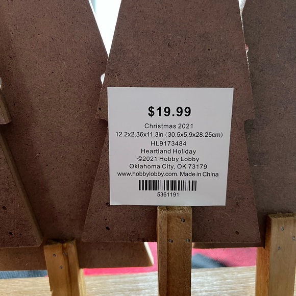 Rustic Holiday Tree Decor Set - Picture 2 of 4